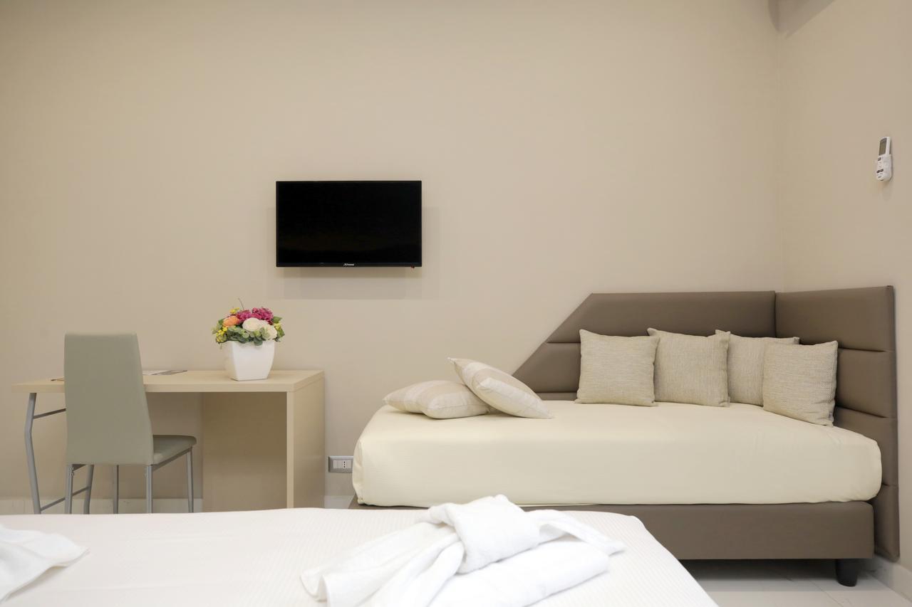Hotel Vergilius Billia Neapel Exteriör bild