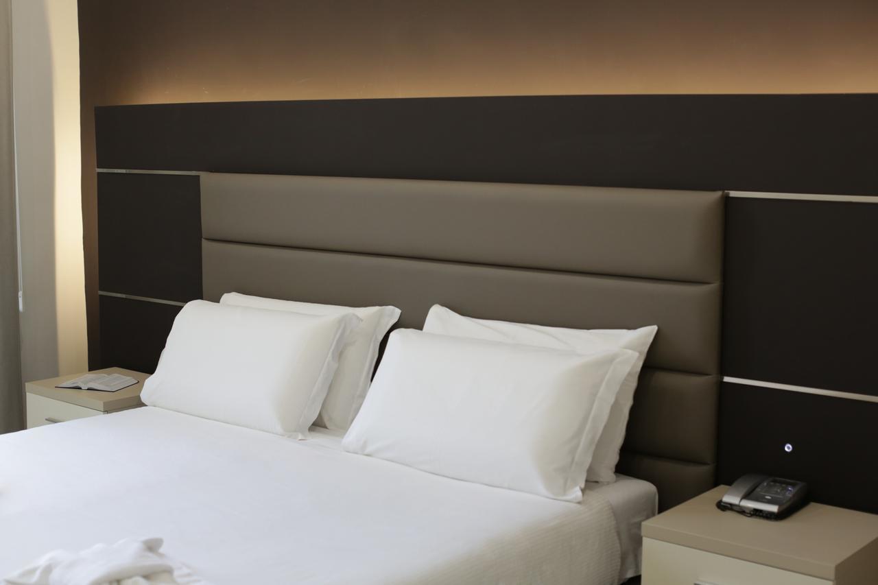 Hotel Vergilius Billia Neapel Exteriör bild